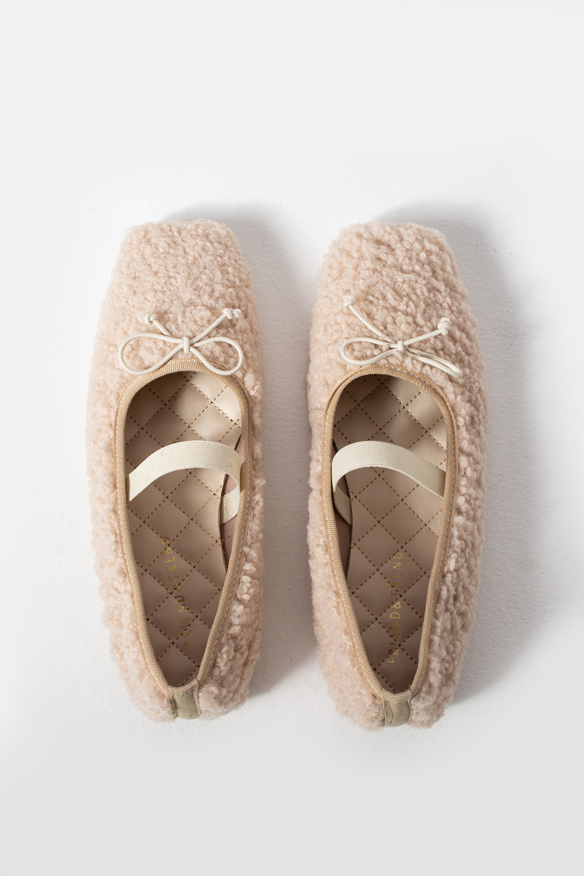 Krem Teddy Fiyonk Detay Lastikli Düz Taban Kadın Babet FT7001