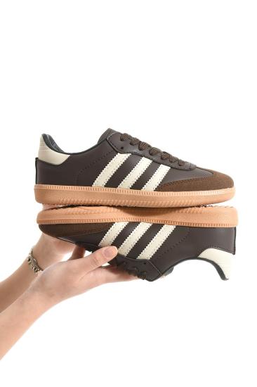 Kahve Şeritli Düz Taban Bağcıklı Kadın Spor Ayakkabı SMB555